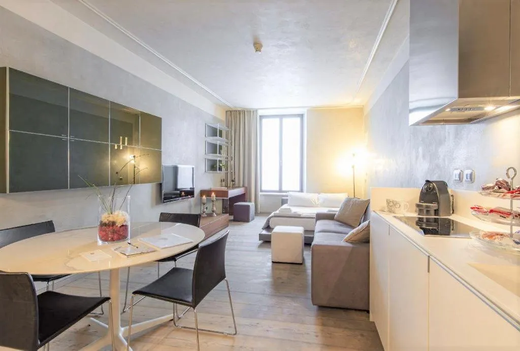 Milan Duomo Suites Apartment
