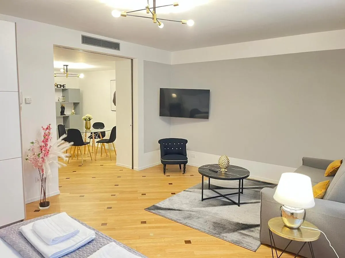 Apartamento Milan Duomo Suites
