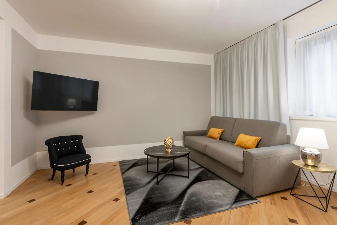 Milan Duomo Suites